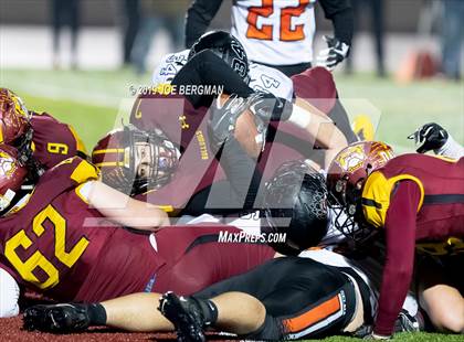 Thumbnail 2 in Selma vs. Highland (CIF D4-AA Southern Regional Final) photogallery.