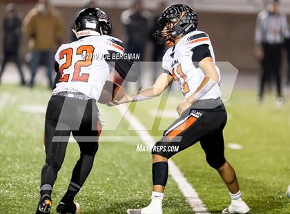 Thumbnail 3 in Selma vs. Highland (CIF D4-AA Southern Regional Final) photogallery.