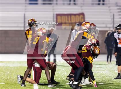 Thumbnail 2 in Selma vs. Highland (CIF D4-AA Southern Regional Final) photogallery.