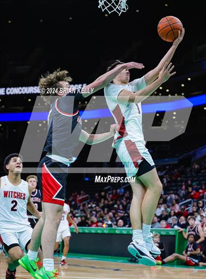 Thumbnail 1 in Salem vs Marblehead (Andrew James Lawson Invitational) photogallery.
