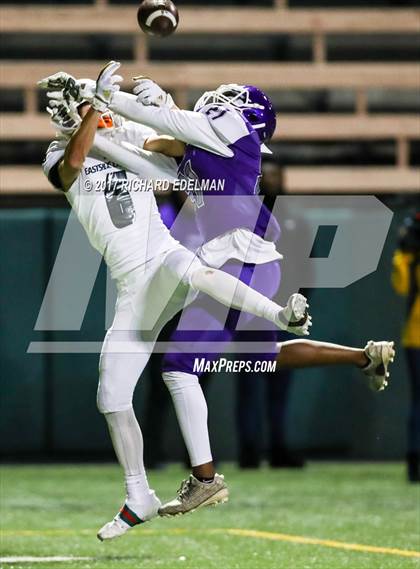 Thumbnail 2 in Garfield vs Eastside Catholic (WIAA 3A Quaterfinal) photogallery.