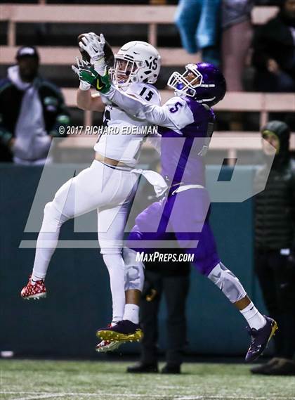 Thumbnail 3 in Garfield vs Eastside Catholic (WIAA 3A Quaterfinal) photogallery.