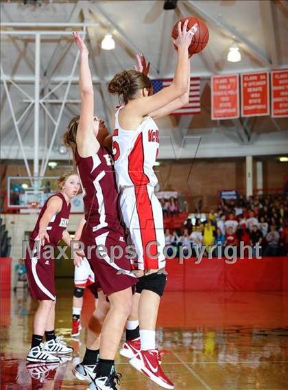 Thumbnail 3 in McPherson vs Hays (McPherson Optimist Tournament) photogallery.