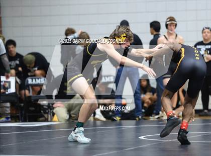 Thumbnail 2 in North East Carolina Prep vs Southwest Onslow (Blood Penu Duals) photogallery.