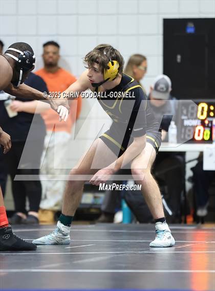 Thumbnail 1 in North East Carolina Prep vs Southwest Onslow (Blood Penu Duals) photogallery.