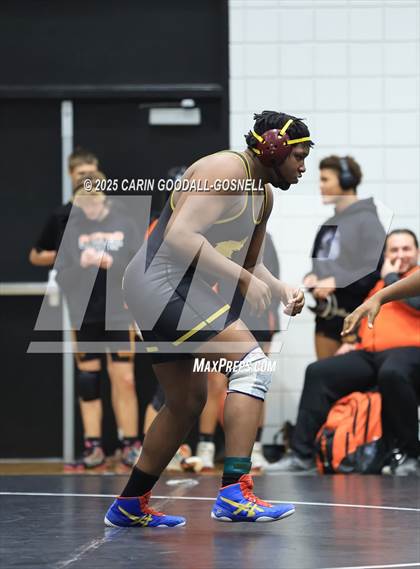 Thumbnail 2 in North East Carolina Prep vs Southwest Onslow (Blood Penu Duals) photogallery.