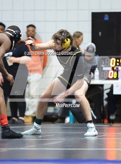 Thumbnail 3 in North East Carolina Prep vs Southwest Onslow (Blood Penu Duals) photogallery.