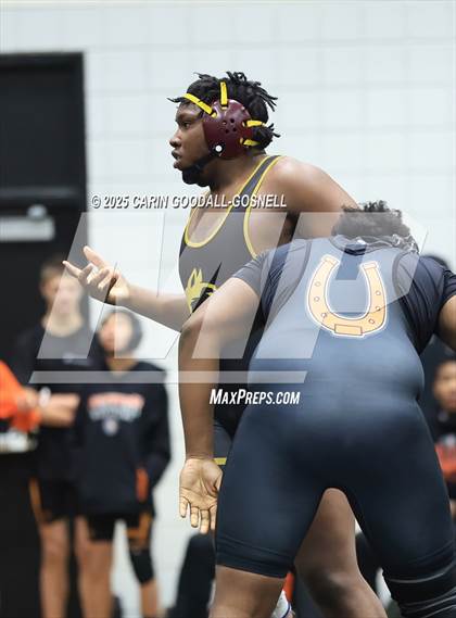 Thumbnail 2 in North East Carolina Prep vs Southwest Onslow (Blood Penu Duals) photogallery.