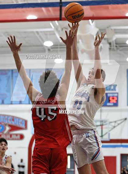 Thumbnail 1 in Burlingame @ Hillsdale photogallery.