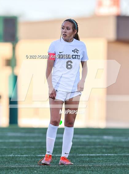 Thumbnail 1 in Midlothian vs. Royse City (UIL 5A R2 Bi-District Playoff) photogallery.