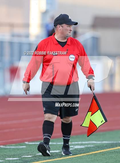 Thumbnail 1 in Midlothian vs. Royse City (UIL 5A R2 Bi-District Playoff) photogallery.