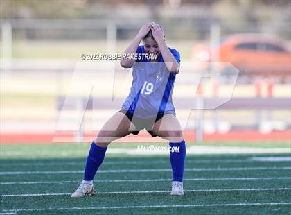 Thumbnail 1 in Midlothian vs. Royse City (UIL 5A R2 Bi-District Playoff) photogallery.