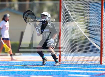 Thumbnail 3 in Oak Park @ Chaminade photogallery.