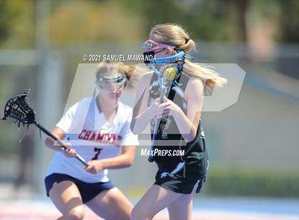 Thumbnail 3 in Oak Park @ Chaminade photogallery.