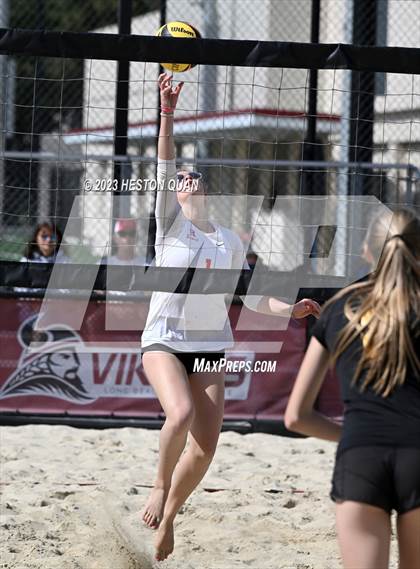 Thumbnail 2 in Mira Costa vs. Redondo Union (CIF-SS D1 Final) photogallery.