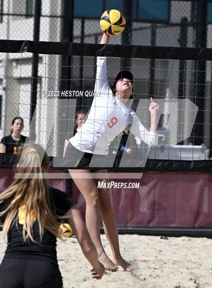 Thumbnail 2 in Mira Costa vs. Redondo Union (CIF-SS D1 Final) photogallery.