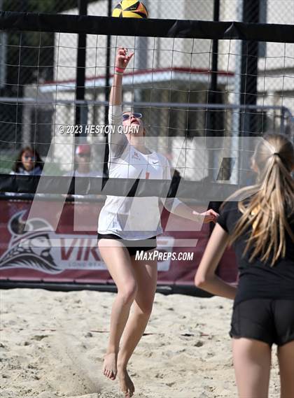 Thumbnail 3 in Mira Costa vs. Redondo Union (CIF-SS D1 Final) photogallery.