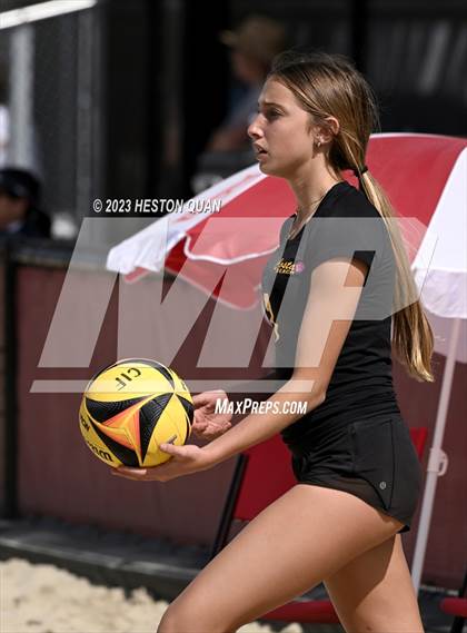 Thumbnail 2 in Mira Costa vs. Redondo Union (CIF-SS D1 Final) photogallery.