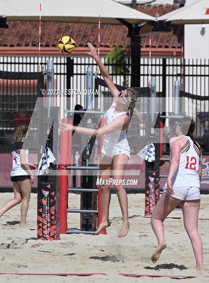 Thumbnail 2 in Mira Costa vs. Redondo Union (CIF-SS D1 Final) photogallery.