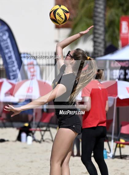 Thumbnail 3 in Mira Costa vs. Redondo Union (CIF-SS D1 Final) photogallery.