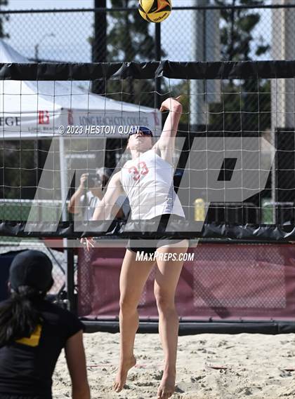 Thumbnail 2 in Mira Costa vs. Redondo Union (CIF-SS D1 Final) photogallery.