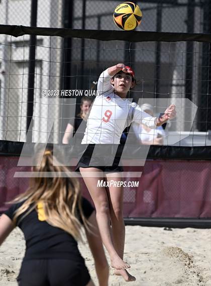 Thumbnail 1 in Mira Costa vs. Redondo Union (CIF-SS D1 Final) photogallery.