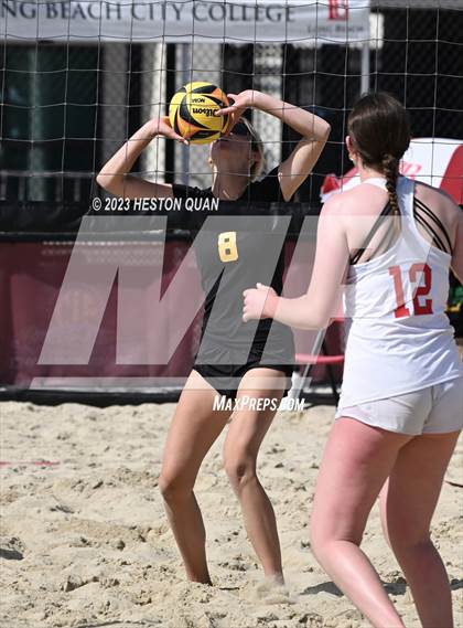 Thumbnail 2 in Mira Costa vs. Redondo Union (CIF-SS D1 Final) photogallery.