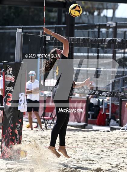 Thumbnail 2 in Mira Costa vs. Redondo Union (CIF-SS D1 Final) photogallery.