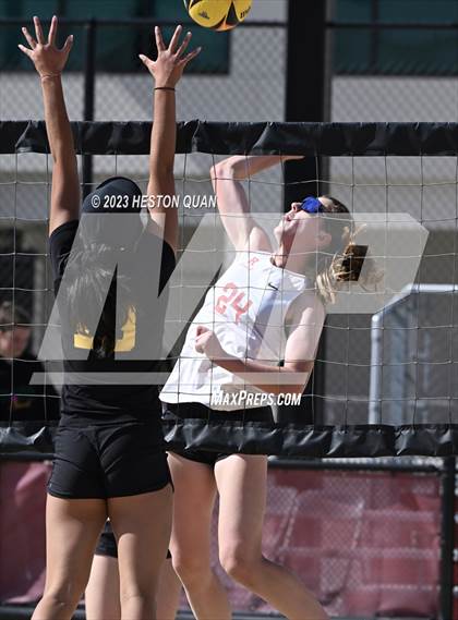 Thumbnail 3 in Mira Costa vs. Redondo Union (CIF-SS D1 Final) photogallery.