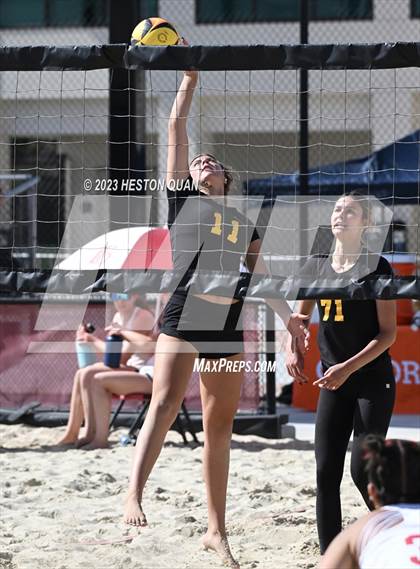 Thumbnail 1 in Mira Costa vs. Redondo Union (CIF-SS D1 Final) photogallery.