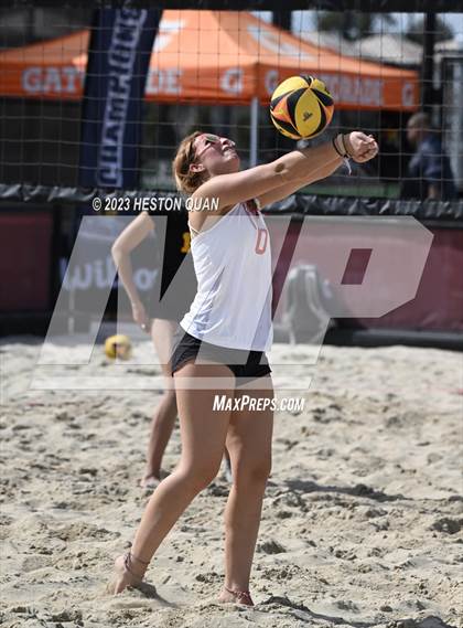 Thumbnail 1 in Mira Costa vs. Redondo Union (CIF-SS D1 Final) photogallery.