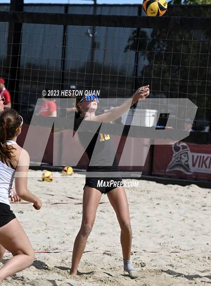 Thumbnail 2 in Mira Costa vs. Redondo Union (CIF-SS D1 Final) photogallery.