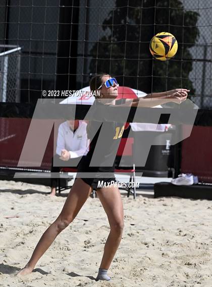 Thumbnail 3 in Mira Costa vs. Redondo Union (CIF-SS D1 Final) photogallery.