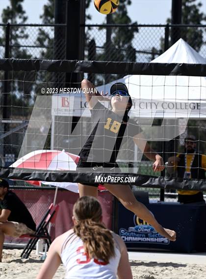 Thumbnail 3 in Mira Costa vs. Redondo Union (CIF-SS D1 Final) photogallery.