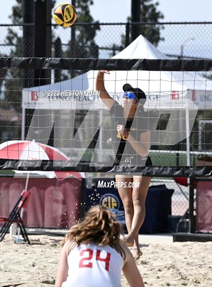 Thumbnail 1 in Mira Costa vs. Redondo Union (CIF-SS D1 Final) photogallery.