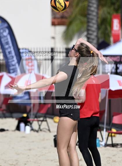 Thumbnail 2 in Mira Costa vs. Redondo Union (CIF-SS D1 Final) photogallery.