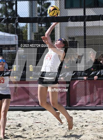 Thumbnail 3 in Mira Costa vs. Redondo Union (CIF-SS D1 Final) photogallery.