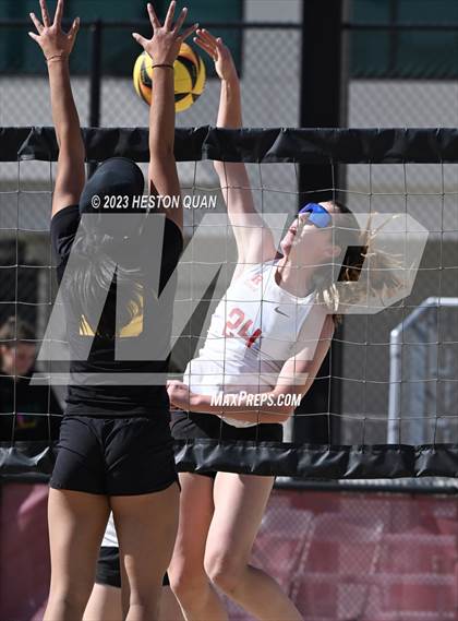 Thumbnail 1 in Mira Costa vs. Redondo Union (CIF-SS D1 Final) photogallery.