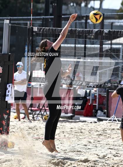 Thumbnail 3 in Mira Costa vs. Redondo Union (CIF-SS D1 Final) photogallery.