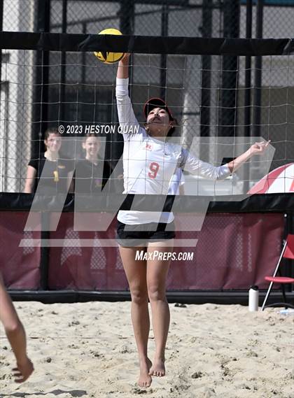 Thumbnail 2 in Mira Costa vs. Redondo Union (CIF-SS D1 Final) photogallery.