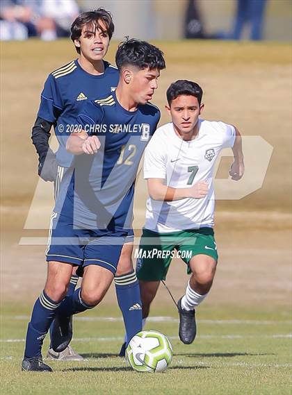 Thumbnail 3 in St. John Bosco vs. San Luis (Arizona Soccer Showcase) photogallery.