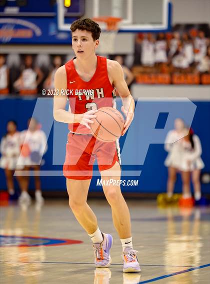 Thumbnail 3 in Grand Oaks vs The Woodlands photogallery.
