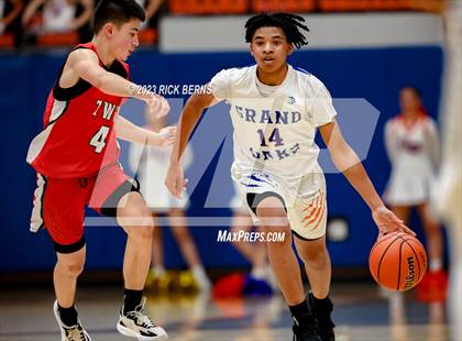 Thumbnail 3 in Grand Oaks vs The Woodlands photogallery.
