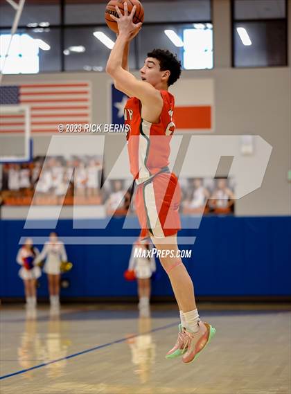 Thumbnail 3 in Grand Oaks vs The Woodlands photogallery.
