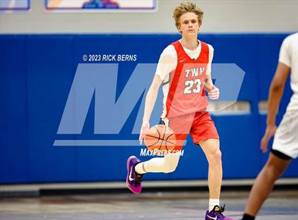 Thumbnail 1 in Grand Oaks vs The Woodlands photogallery.