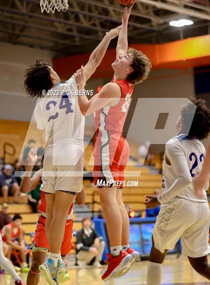 Thumbnail 1 in Grand Oaks vs The Woodlands photogallery.