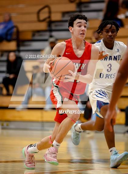 Thumbnail 2 in Grand Oaks vs The Woodlands photogallery.