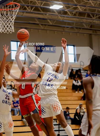 Thumbnail 1 in Grand Oaks vs The Woodlands photogallery.