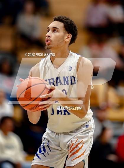 Thumbnail 1 in Grand Oaks vs The Woodlands photogallery.