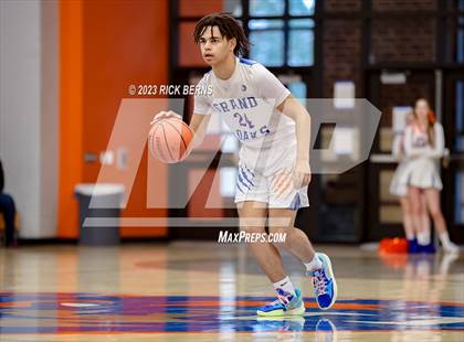 Thumbnail 1 in Grand Oaks vs The Woodlands photogallery.